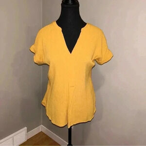Vince Camuto  Tee